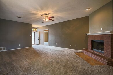 6726 86th St-35
