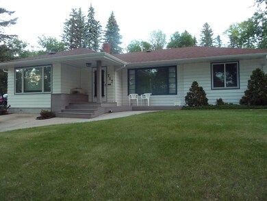 717 5th St NE, Jamestown, ND 58401 - photo 2