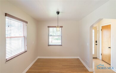 3902 Garrison Rd, Toledo, OH 43613 - photo 4