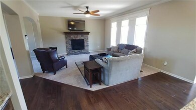 Nice and cozy great room