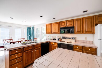 7 Kimberley Cir_Brunswick_07