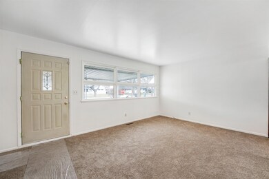 4063 Elbern Ave, Columbus, OH 43213 - photo 3