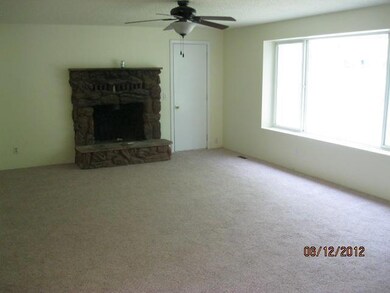 105 Wilmar Ave, Grants Pass, OR 97527 - photo 4