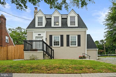 2410 21st Place NE, Washington, DC 20018 - photo 4