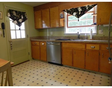 86 Whiting St, Hingham, MA 02043 - photo 3