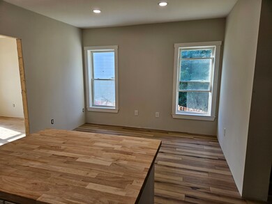 30 Elm St unit 2, Whitefield, NH 03598 - photo 3