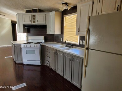 708 W Mcmurray Blvd unit 29, Casa Grande, AZ 85122 - photo 3