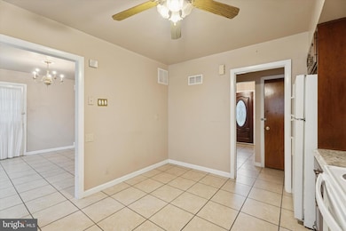 301 S New Ardmore Ave, Broomall, PA 19008 - photo 6