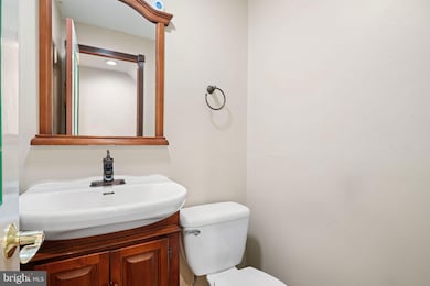 625 Lawler St, Philadelphia, PA 19116 - photo 7