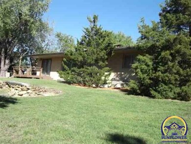 6026 SW 46th St, Topeka, KS 66610 - photo 3