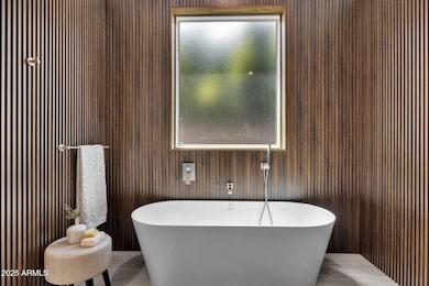 6827 N 14th Place, Phoenix, AZ 85014 - photo 4