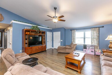 218 Talmage Mayo Rd, Harrodsburg, KY 40330 - photo 4