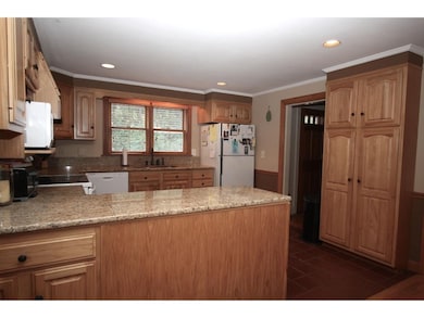 207 Buck St, Pembroke, NH 03275 - photo 5