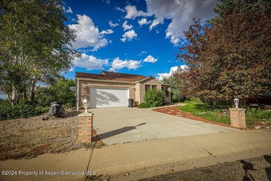 2861PinonCir.-04