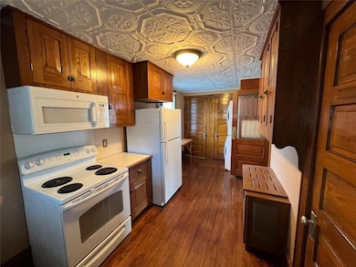 178 S 4th St unit 1, Lehighton, PA 18235 - photo 5