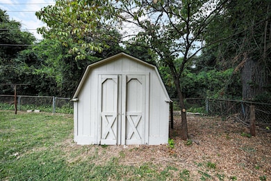 1625 Edgemont Dr, Florence, AL 35630 - photo 6