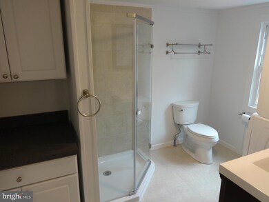 114 W Edmondson St unit A, Culpeper, VA 22701 - photo 5