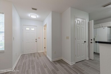 6 Foyer-2