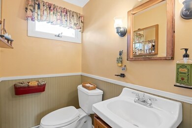 31 Eisenhower Rd, South Weymouth, MA 02190 - photo 6