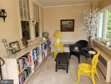 16 Fairview St, Boyertown, PA 19512 - photo 2