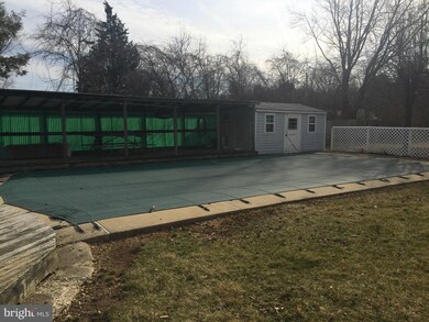 1301 Hornell Dr, Silver Spring, MD 20905 - photo 5