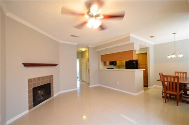 915 W 23rd St unit 201, Austin, TX 78705 - photo 5