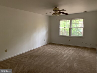 16391 Norton Dr unit 3, King George, VA 22485 - photo 2
