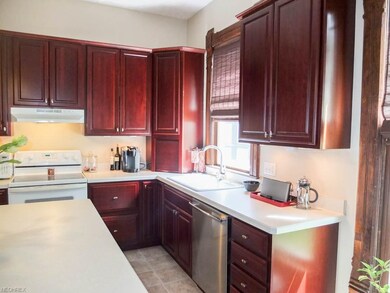 Kitchen has under cabinet lighting.