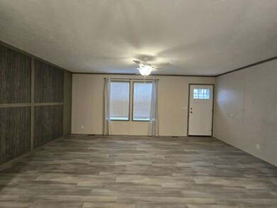 437 Romeo Dr unit 313, Lakeville, MN 55044 - photo 2