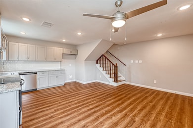 8125 Eastover St unit B, Houston, TX 77028 - photo 3
