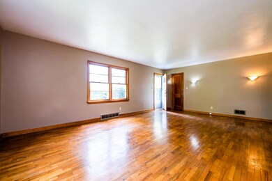 1345 Sycamore St, Niles, MI 49120 - photo 5