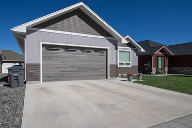 814 Duesenberg Ct, Cody, WY 82414 - photo 2