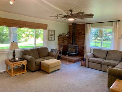 8548 Burgess Rd, Charlevoix, MI 49720 - photo 3
