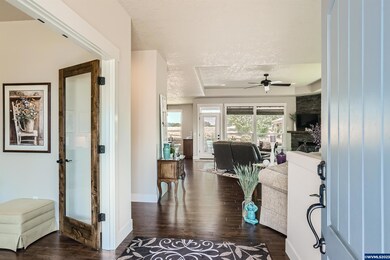 492 NE Holiday Ave, Dallas, OR 97338 - photo 5