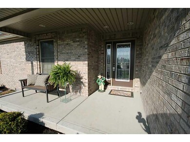 3208 Starlite Dr, Columbus, IN 47203 - photo 2