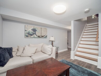 121 W Adams St unit 2, Somerville, MA 02144 - photo 3