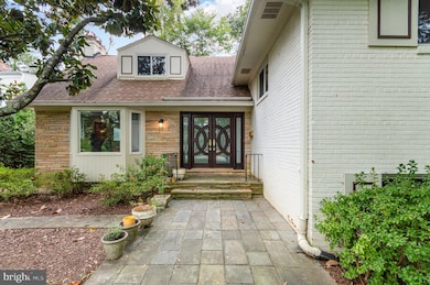 5804 Lenox Rd, Bethesda, MD 20817 - photo 3