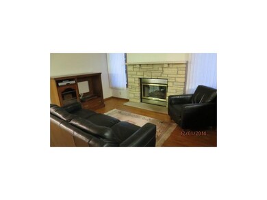 Family Room-L1.