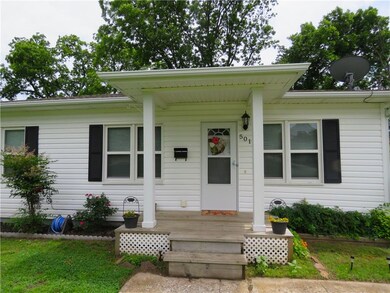 501 E Darrow St, Shawnee, OK 74801 - photo 2