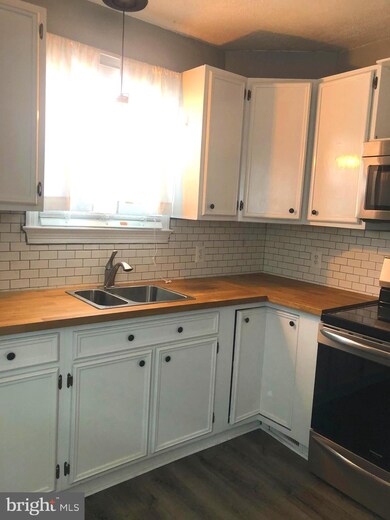 1017 Beechwood Dr, Hagerstown, MD 21742 - photo 3