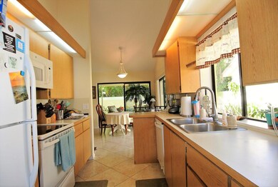 200 Ridge Rd, Jupiter, FL 33477 - photo 6