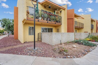 814 S Langley Ave unit 104, Tucson, AZ 85710 - photo 2