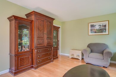 10 Chandler Dr, Londonderry, NH 03053 - photo 6