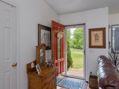 6 Countryside Dr, Hendersonville, NC 28792 - photo 4