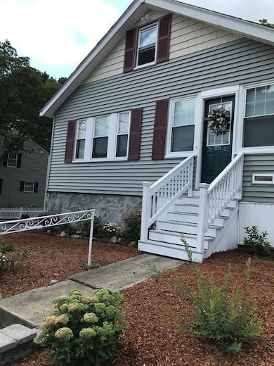 2231 Centre St, West Roxbury, MA 02132 - photo 4