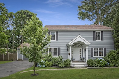 4 Carlton Rd, Marblehead, MA 01945 - photo 2