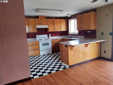 47121 Hwy 402, Kimberly, OR 97848 - photo 2