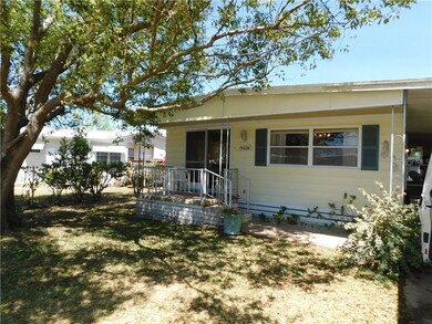 5404 Flint St, Zephyrhills, FL 33542 - photo 5