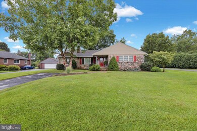 3248 Stoudts Ferry Bridge Rd, Reading, PA 19605 - photo 4