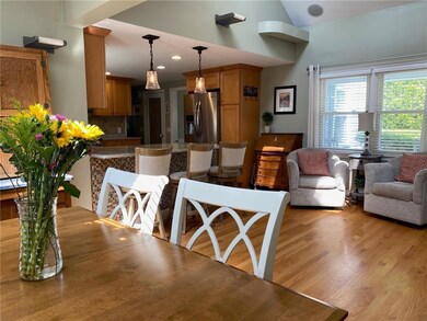 112 Park Forest Rd, Cranston, RI 02920 - photo 7